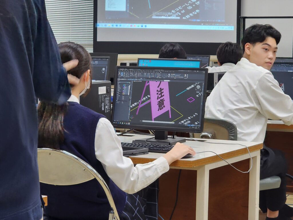 看板の色を決めているよう様子